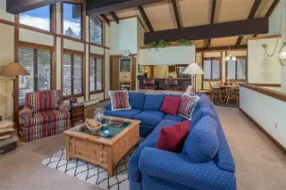 Photo #2: 1004168 Listing