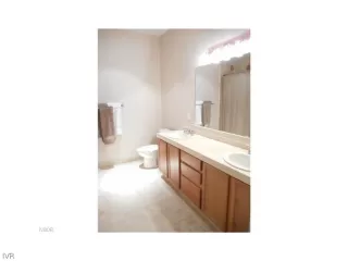 Photo #5: 1004179 Listing 