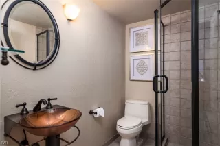 Photo #5: 1004198 Listing 