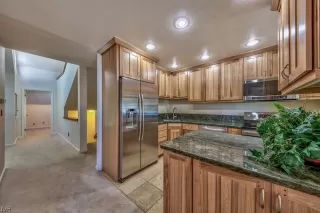 Photo #5: 1004282 Listing 