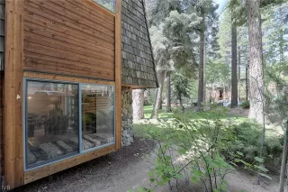 Photo #1: 1004294 Listing 