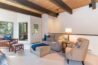 Photo #1: 1004323 Listing 