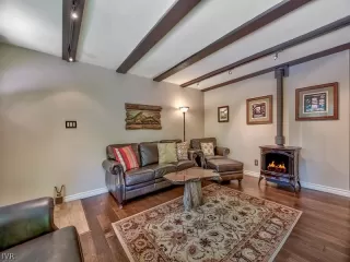 Photo #4: 1004442 Listing 