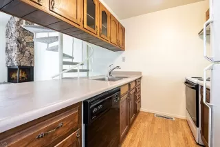 Photo #3: 1004463 Listing 