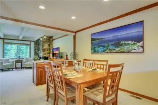 Photo #3: 1004469 Listing