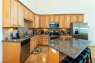 Photo #3: 1004506 Listing 