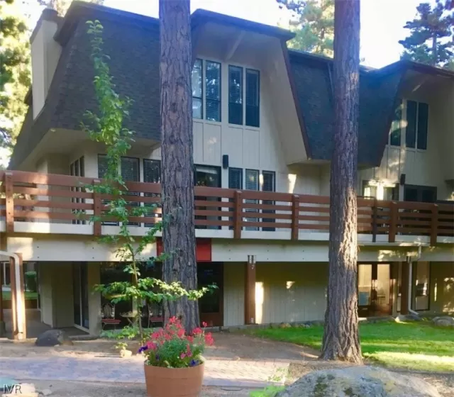 MLS: 1004537 Condo For Sale