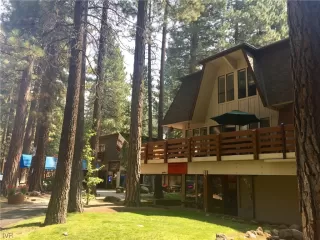 Photo #1: 1004537 Listing