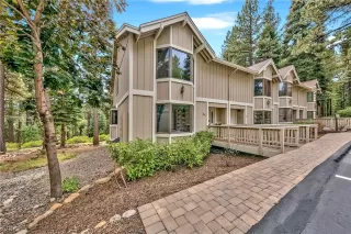 Photo #4: 1004559 Listing 