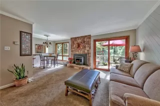 Photo #6: 1004559 Listing 