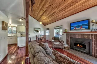 Photo #1: 1004578 Listing