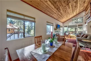 Photo #4: 1004578 Listing