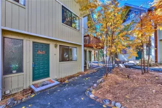 Photo #1: 1004638 Listing