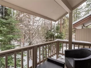 Photo #3: 1004697 Listing