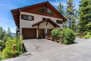 Photo #1: 1004744 Listing