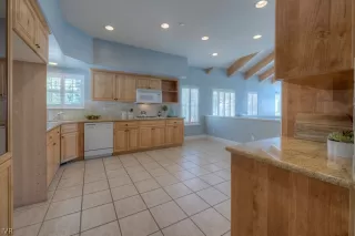 Photo #6: 1004793 Listing 