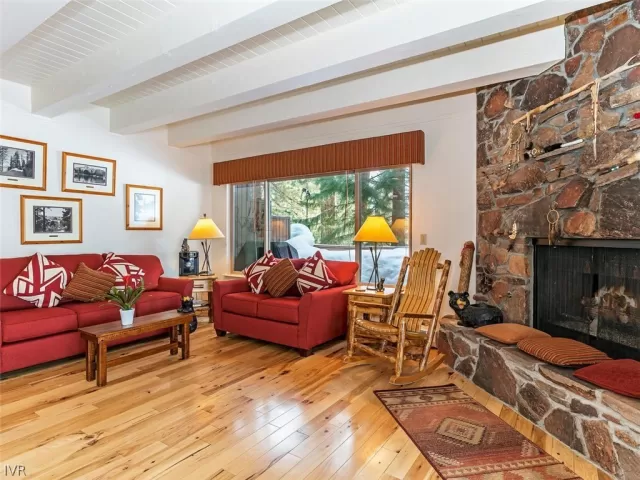 MLS: 1004808 Condo For Sale