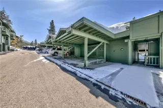 Photo #2: 1004822 Listing