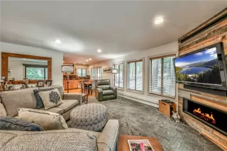 Photo #2: 1004823 Listing