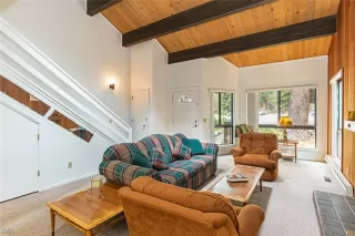 Photo #3: 1004913 Listing