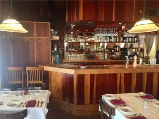 Photo #4: 1004916 Listing 