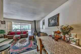 Photo #5: 1004923 Listing