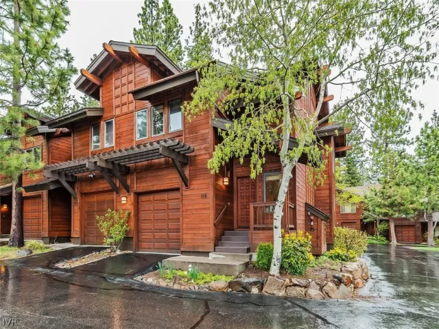 MLS: 1004941 Condo For Sale