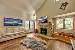 Photo #5: 1005990 Listing