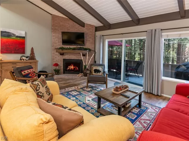 MLS: 1006019 Condo For Sale