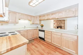 Photo #5: 1006037 Listing 