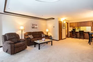 Photo #3: 1006049 Listing