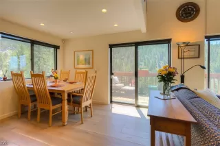 Photo #6: 1006071 Listing