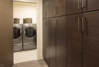 Photo #6: 1006085 Listing