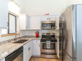 Photo #1: 1006127 Listing