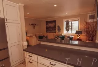 Photo #4: 1006162 Listing