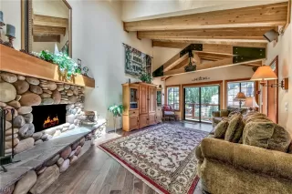 Photo #2: 1006180 Listing