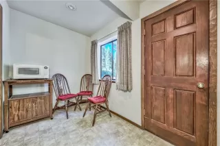 Photo #5: 1006205 Listing