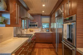 Photo #4: 1006216 Listing 