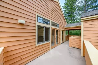 Photo #3: 1006219 Listing