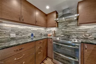 Photo #5: 1006264 Listing 