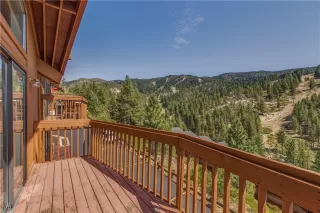 Photo #3: 1006285 Listing