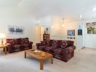 Photo #2: 1006302 Listing