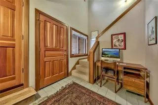 Photo #3: 1006327 Listing