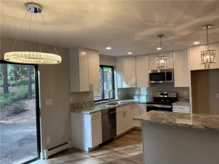 Photo #4: 1006427 Listing 