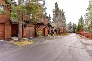 Photo #1: 1006431 Listing