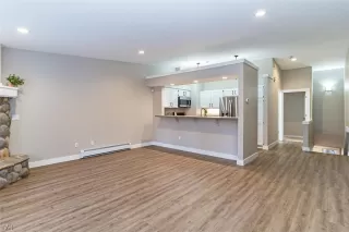 Photo #3: 1006431 Listing