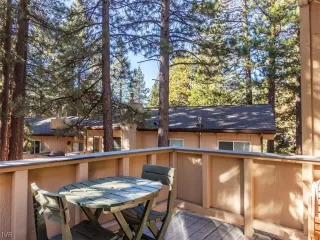 Photo #4: 1006433 Listing