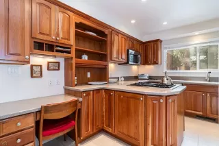 Photo #3: 1006474 Listing