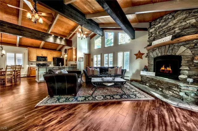 MLS: 1006477 Condo For Sale