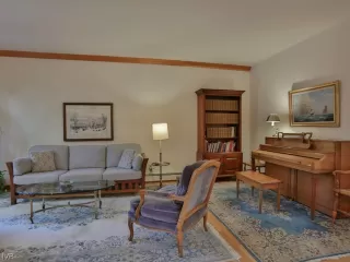 Photo #5: 1006480 Listing 